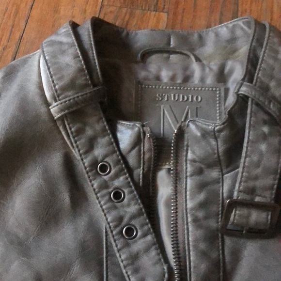 Leather Jacket - Picture 3 of 6
